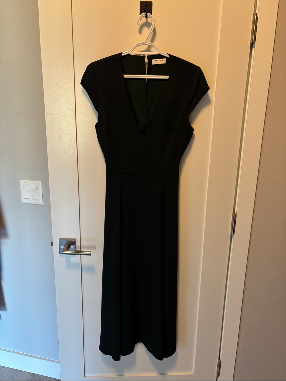 Babaton Forest Green V-Neck Cap-Sleeve Maxi Dress